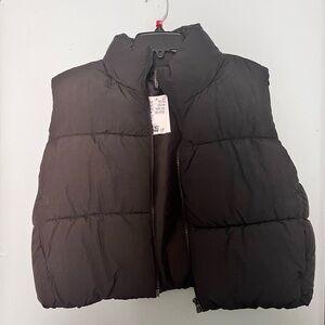 H&M Puffer Cropped Vest